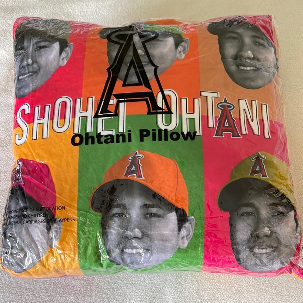Shohei Ohtani pillow NWT